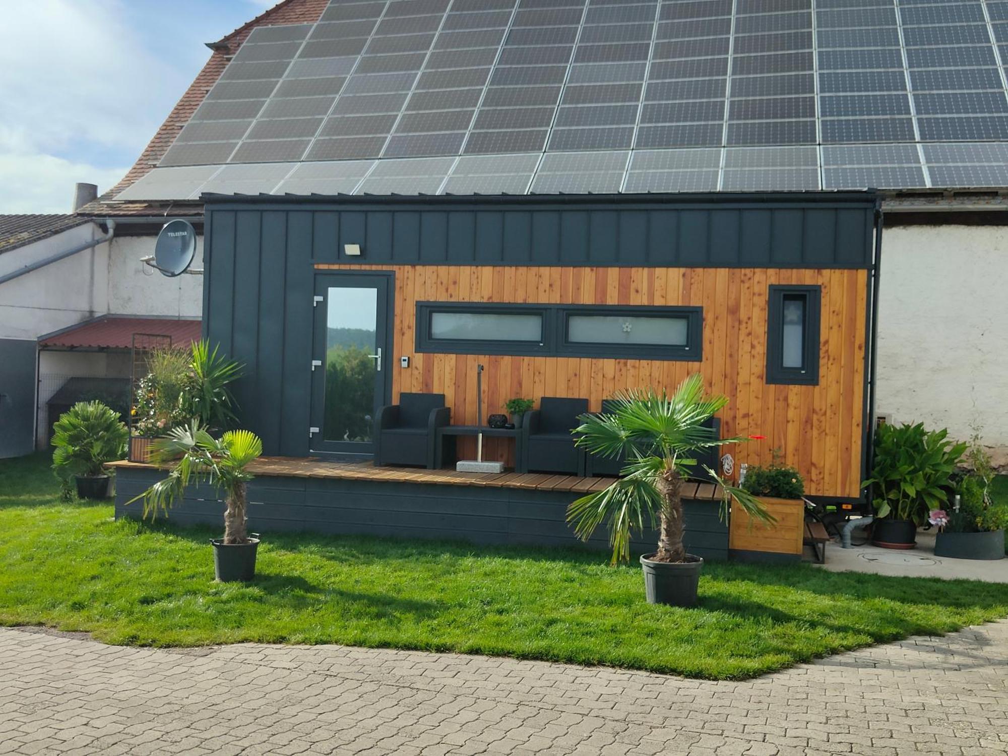 Mariolas Tinyhouse Markt Nordheim المظهر الخارجي الصورة